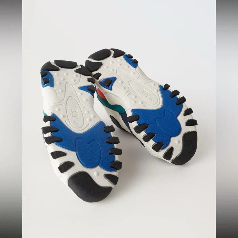 Zara kids, multi color sneakers, 13.5 (7.5 inches)